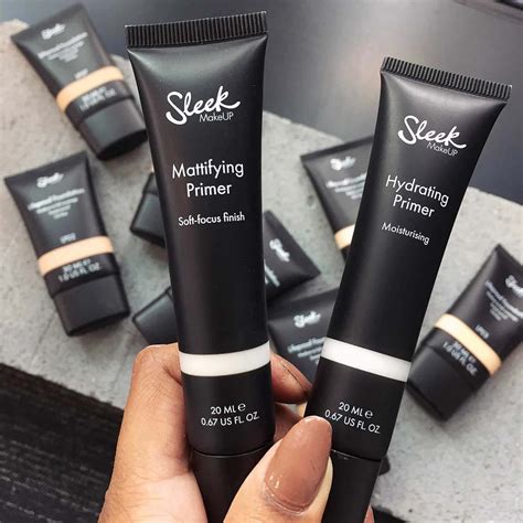 A cap, tube, or wafer containing percussion powder. Hydrating Primer | Primer | Sleek MakeUP