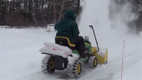 John Deere 100 Series 125 Automatic 42 Snowblower In Action Youtube