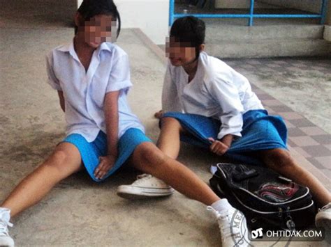 Aksi Tidak Senonoh Pelajar Sekolah Menengah Di Malaysia