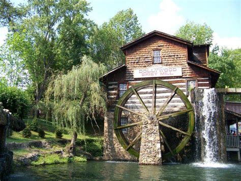 Beautiful Watermill Old Grist Mill Dollywood Gatlinburg Pigeon Forge