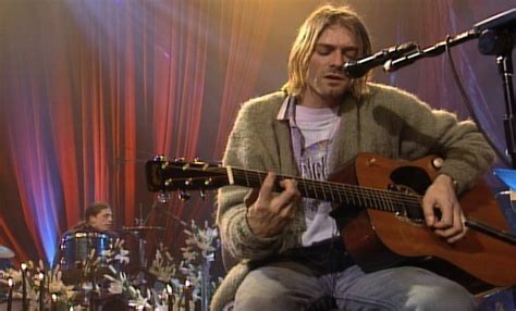 Celebrating the legacy of kurt cobain through photos, videos, lyrics and art with his fans. La guitare de Kurt Cobain du "MTV Unplugged" mise aux ...