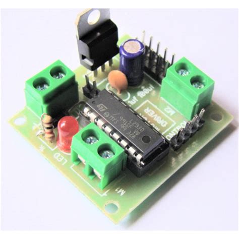 L293d Motor Driver Board With 7805 Power Supply Buy Online Electronic