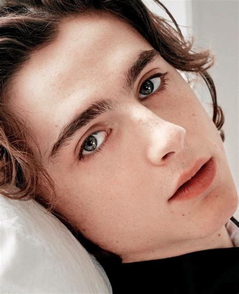 Pin By Peter Mc On Celebrities Timothee Chalamet Timmy T Beautiful Boys