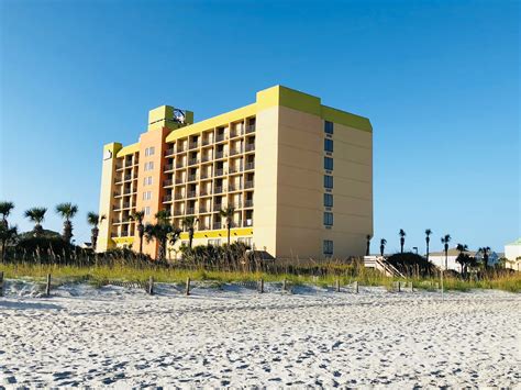 Hotel Review Surfside Beach Oceanfront Hotel With Holiday Inn Club