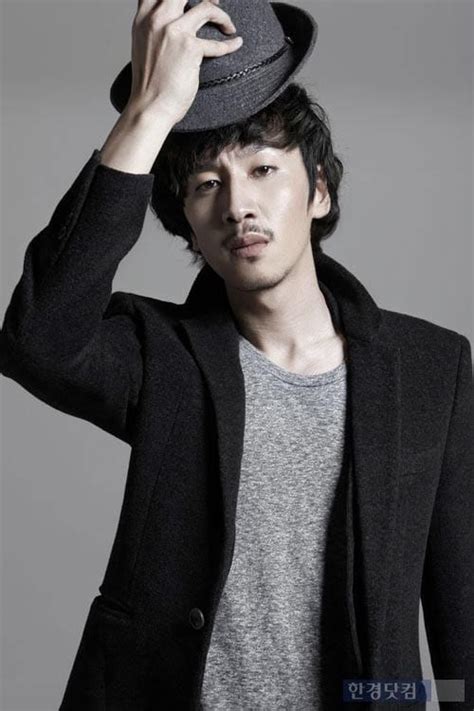Kwang soo began his entertainment career as a model in 2007. Izah Assrin: Running Man's Biodata