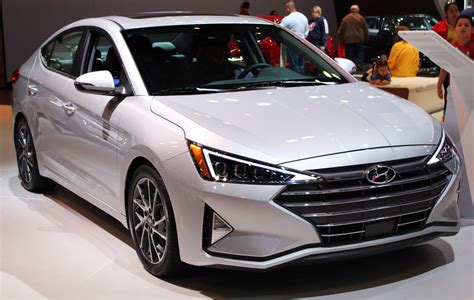 Research the 2021 hyundai elantra at cars.com and find specs, pricing, mpg, safety data, photos, videos, reviews and local inventory. 2022 Hyundai Elantra Red Premier Specs, Color Options, Gas ...