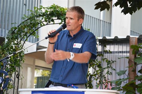 Sie konnte von den soldaten eigentlich gar nichts berichten was ich damit sagen will, weiß ich selbst nicht, doch die erzählung meiner großmutter über die amis im haus hat mich geprägt, davon bin ich. Haus Erna: Wenn Menschen wieder einen Sinn im Leben finden ...