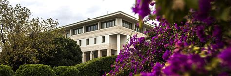 Pompey bugünkü mersin ili sahillerinde yaptığı bir sefer sonunda bütün korsan barınaklarını yok etti. Mersin Üniversitesi - ANASAYFA