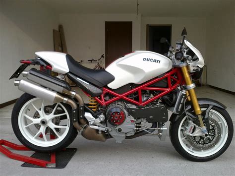Ducati Monster S4rs La Prova Su Strada Di Bissonluca Dueruote