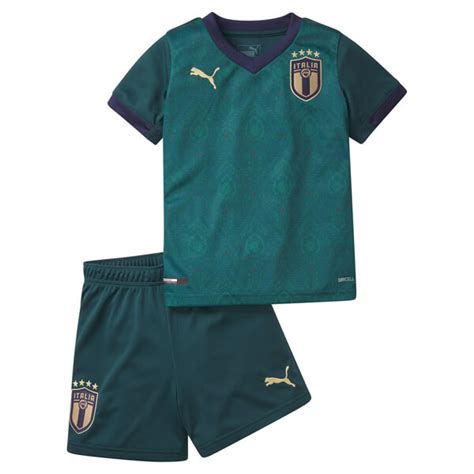 Sportsmail 's daniel davis will provide live euro 2020 text coverage of turkey vs italy we've got supporters back at the football and the sun is out. Italy 2020 Renaissance Kids Football Kit - SoccerLord