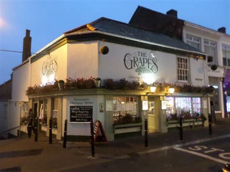 The Grapes Alehouse And Kitchen Falmouth Restaurant Reviews Phone