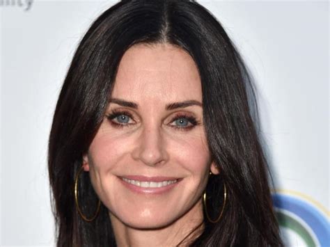 Courteney Cox Opens Up About Terrifying Flight Scare On Way To Jennifer