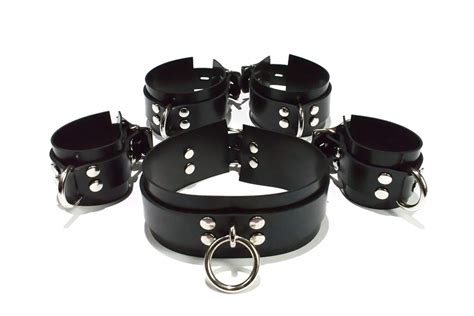 Locking Latex Rubber Collar And Cuff Set 5 Pieces