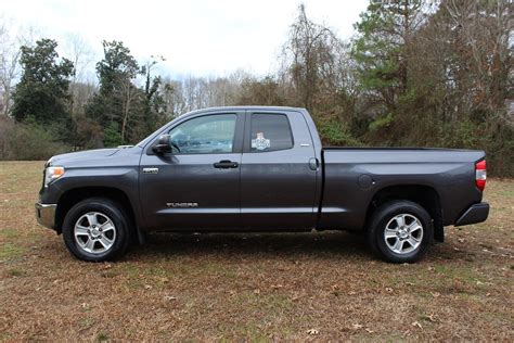 Pre Owned 2016 Toyota Tundra 4wd Truck Sr5 4x4 Crew Cab Pickup In