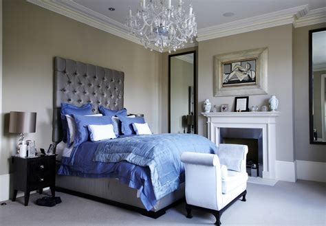 This elegant, modern bedroom feels like a luxury hotel room while . Victorian Chic House With A Modern Twist - Decoholic