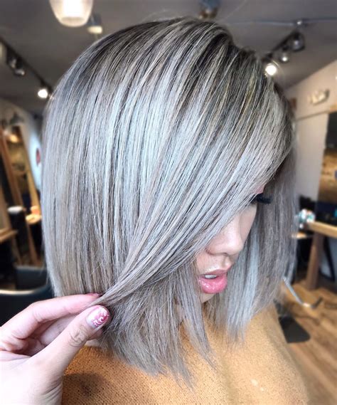 Platinum Grey Hair Color Photos Cantik