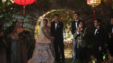 Who Sings At The Crazy Rich Asians Wedding Cant Help Falling In