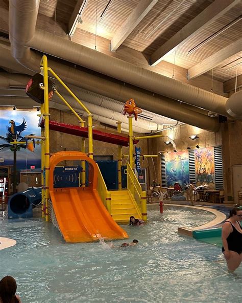 Splash Lagoon Indoor Water Park Resort 67 Photos And 110 Reviews 8091 Peach St Erie