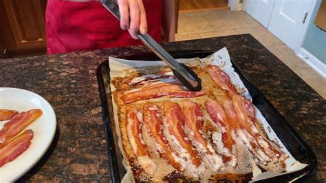 How To Bake Bacon In The Oven With Parchment Paper Perfect Crispy