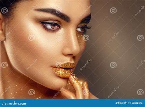 Fashion Art Golden Skin Woman Face Portrait Stock Image Image Of Coating Fashion