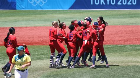 Team Usa Softball Clinches Spot In Gold Medal Game Against Host Japan