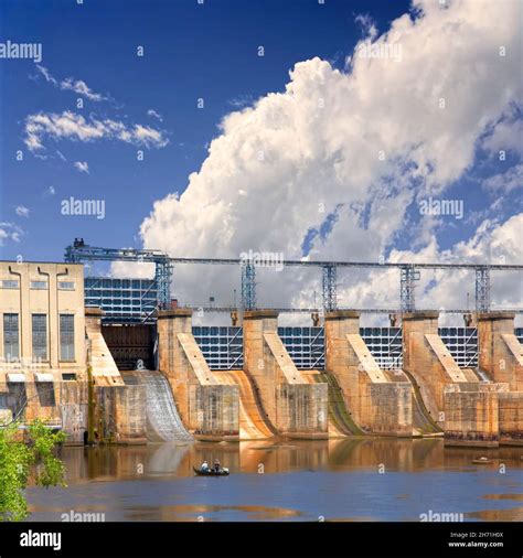 Catawba River Dam Hi Res Stock Photography And Images Alamy