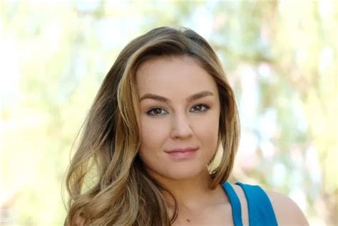 lexi ainsworth is an emmy award winning american actress she is known for her roles as
