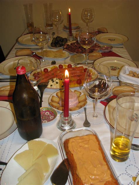 Christmas eve and christmas day. A Spanish Christmas Eve Dinner - Susan Nadathur