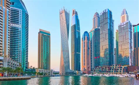 Dubai Abu Dhabi Tour Package With Travel Guide Hellovisit