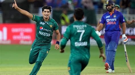 Pakistan S Naseem Shah With A Fiery Debut Against India In Asia Cup Is The New Fast Bowling