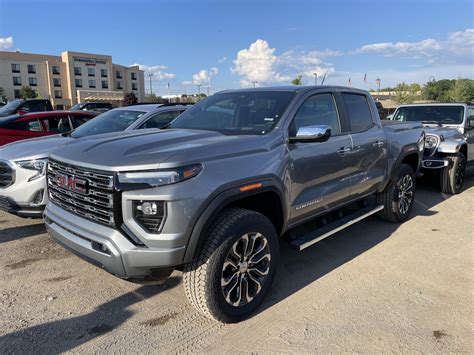 2023 GMC Canyon Denali spotted in the wild | Chevy Colorado & GMC Canyon