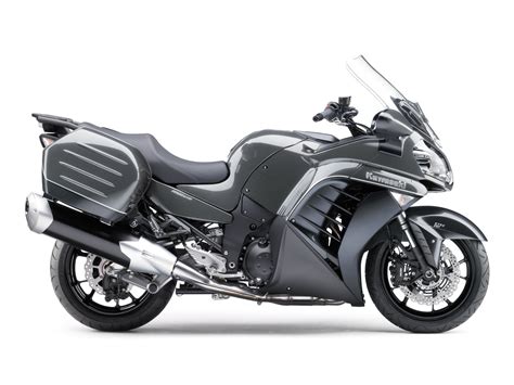 Kawasaki's profilation of this bike. Kawasaki GTR 1400 Baujahr 2015 Bilder und technische Daten
