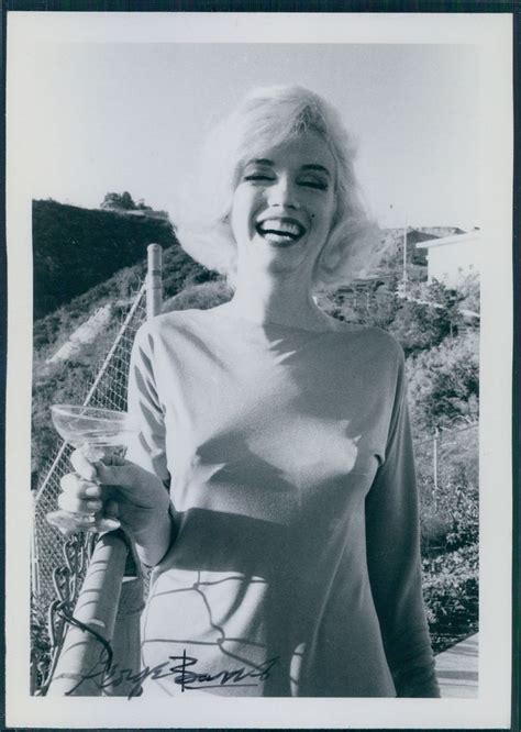 Revealed 22 Unpublished Pictures From Marilyn Monroe S Final Photo