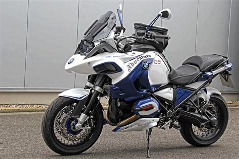 Meeting point for bmw gs lovers. Can You Spot the BMW R1200GS Adventure in These Photos ...
