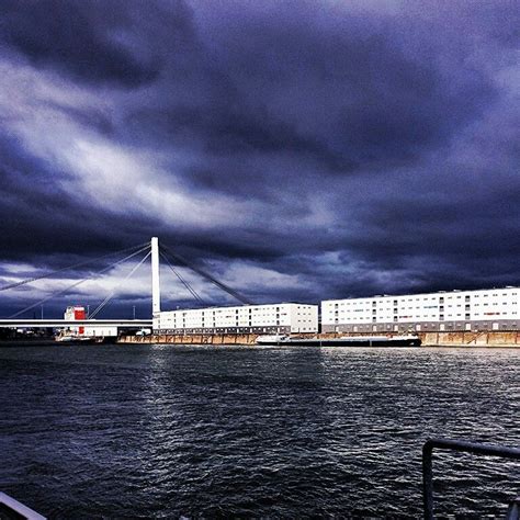 Jump to navigation jump to search. Rheinufer, Ludwigshafen