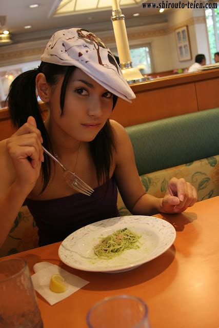 Asian Girls Sexy Maria Ozawa Miyabi Super Av Star From Japan With Street Girl Set