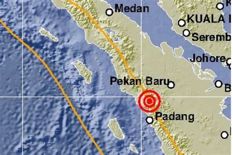 Breaking News Gempa Bumi 45 Magnitudo Guncang Bukittinggi Sumatera