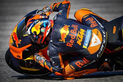 All the riders, results, schedules, races and tracks. KTM responde a estilo de piloto mais agressivo. Mas nem ...