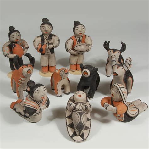 Southwest Indian Pottery Native Pottery Clay Figurine Nacimiento