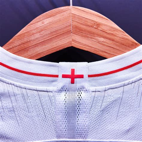 Shop the latest england football kits online at excell sports. England 2018 World Cup Nike Home Kit | 17/18 Kits ...