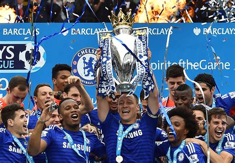 everything about this chelsea team reminds me of their 2015 premier league title winners