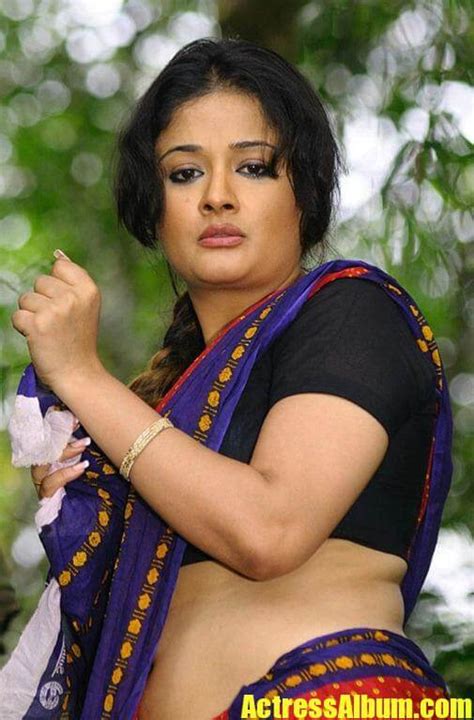 Sexy Kiran Rathod In Saree Photoshoot Actress Album