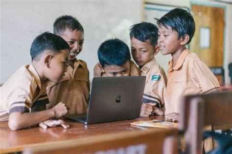 Dampak Positif Dan Negatif Internet Bagi Anak Anak Teknologi