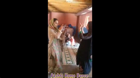 Pashto Girls Home Dance On Wedding 💒 پٹھان لڑکیوں کا گھر میں شادی کے