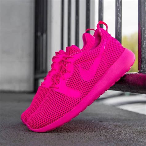 Nike Roshe One Hyper Breathe Pink Blast Sneakers Nike Nike Nike Roshe
