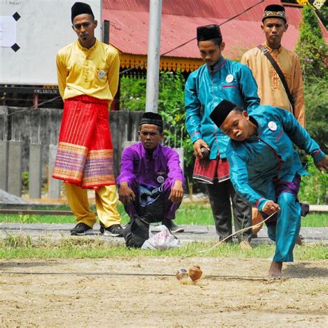 Gambar Permainan Tradisional Melayu Riau Permainan Tradisional Guli