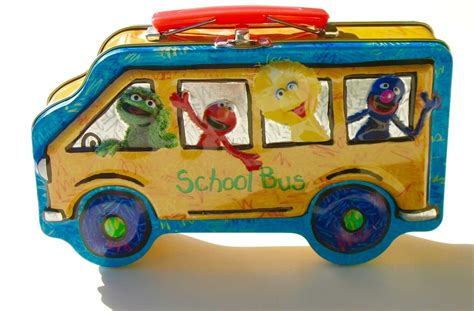 Sesame Street School Bus Tin Lunch Box 2002 Elmo Big Bird Oscar Grover