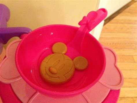Minnie Mouse Bow Tique Flippin Fun Kitchen Toy Review Classy Mommy