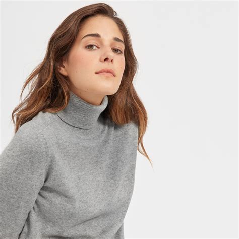 Women S The Cashmere Turtleneck Sweater By Everlane In Heather Grey