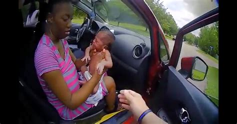 Hero Police Officer Saves Baby S Life After Pulling Car Over For